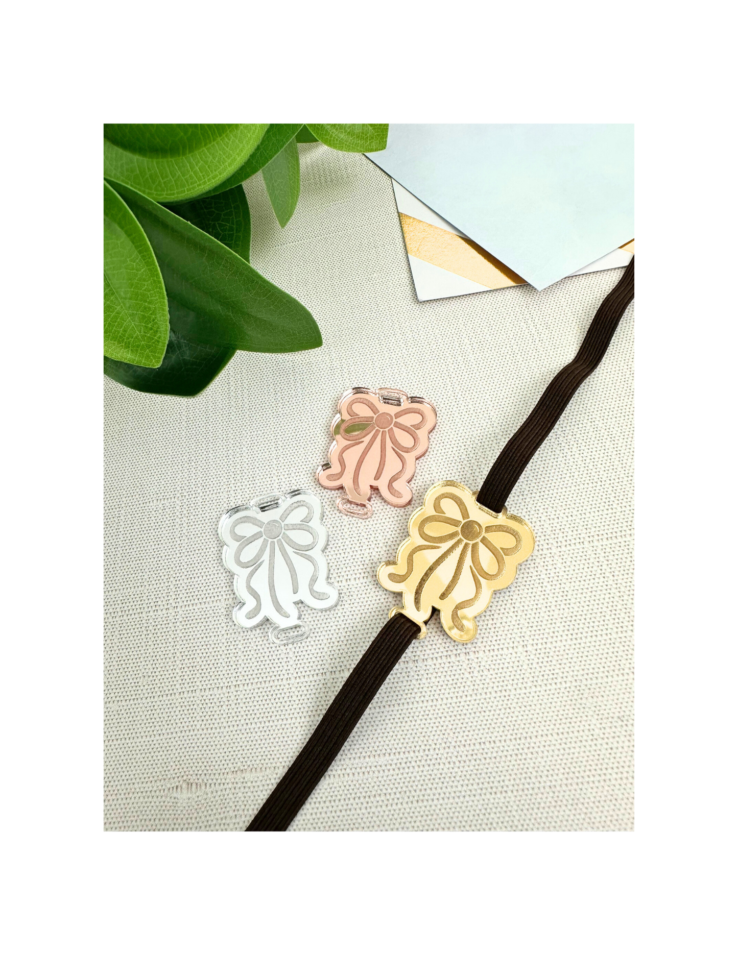 Mirror Bow Planner Charm