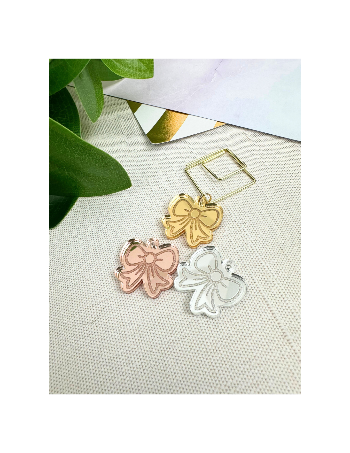 Mirror Bow Planner Charm